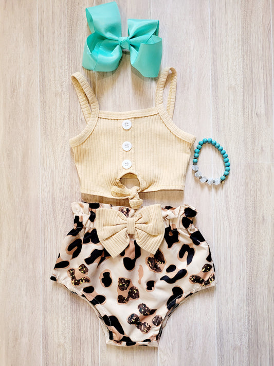 Tan sassy leopard 2piece baby set