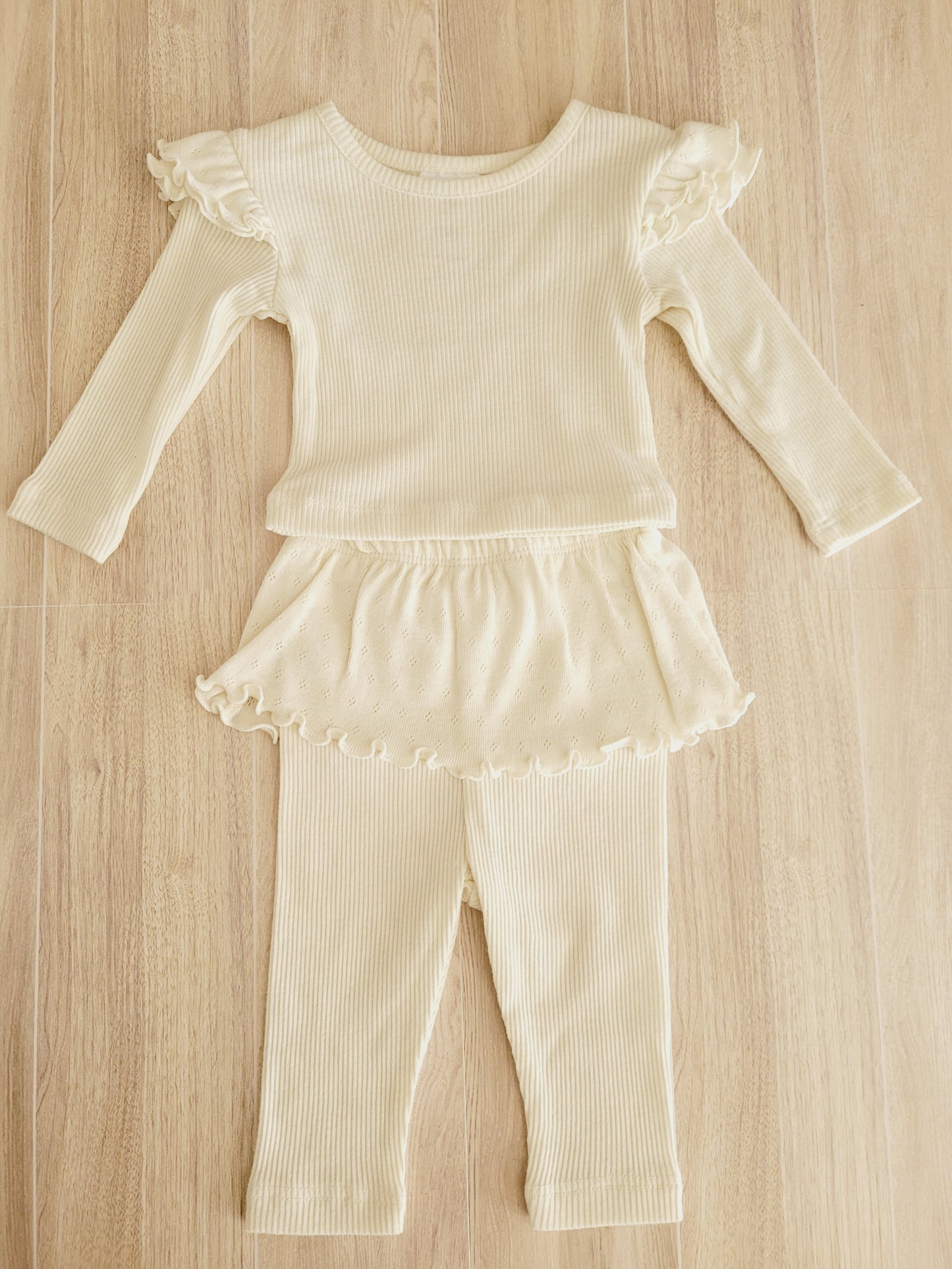Boho Cream Ruffled 2piece Baby girl long sleeve, pants set