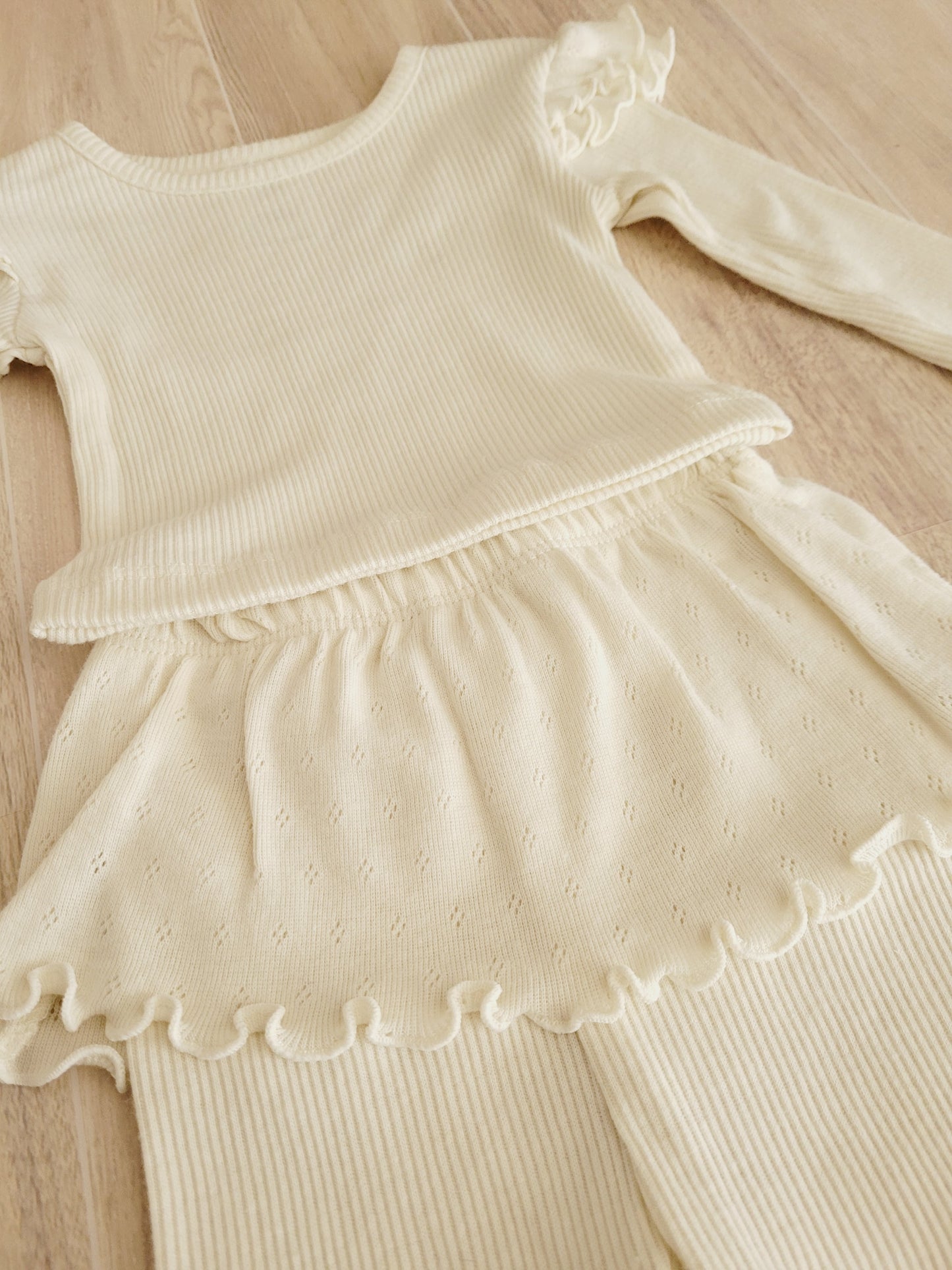 Boho Cream Ruffled 2piece Baby girl long sleeve, pants set